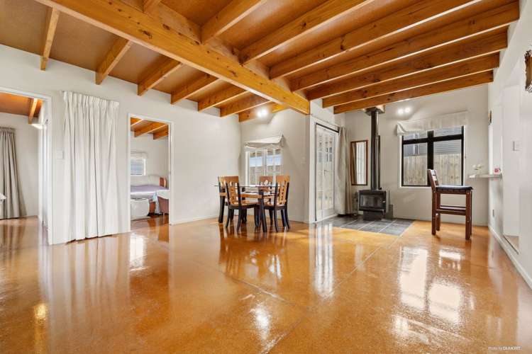 87 Pearson Road Kingseat_14