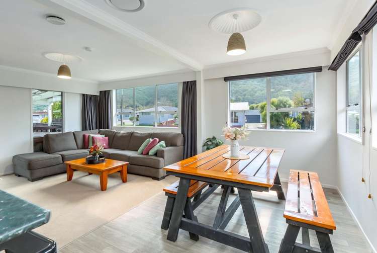 14 Harvard Grove Upper Hutt_10