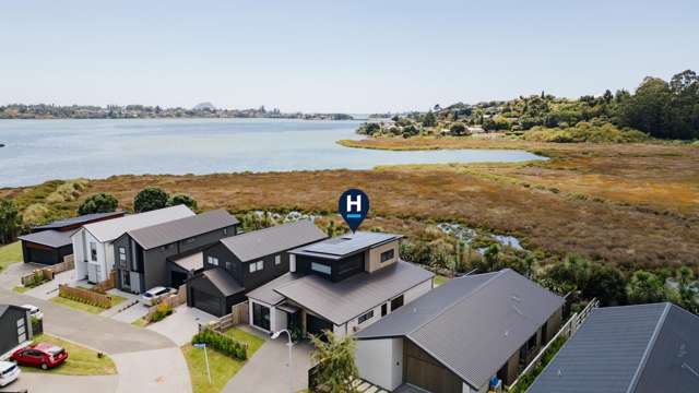 Modern waterside living