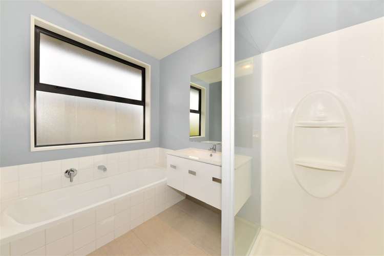 27 Roberts Road Hei Hei_14