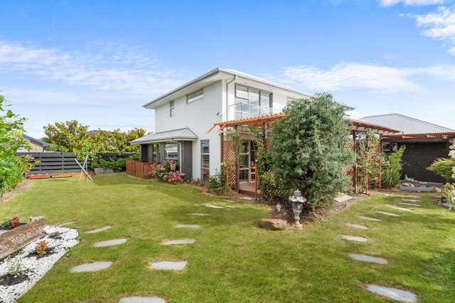 Award Winning Home In Aidanfield!