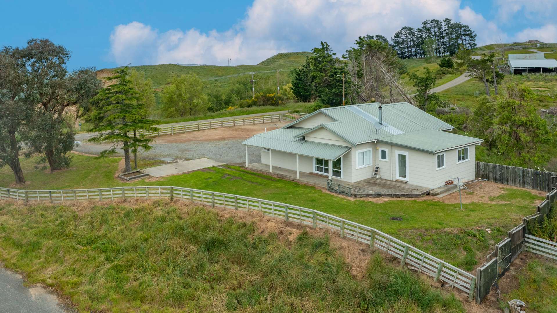 708 Old Hill Road Porangahau_0