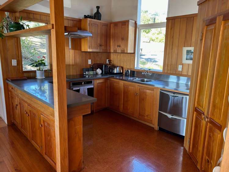 1 Waitea Road Muriwai_8