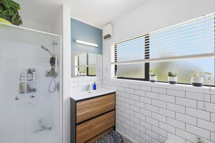 3 Ngaparaoa Drive Maketu_7