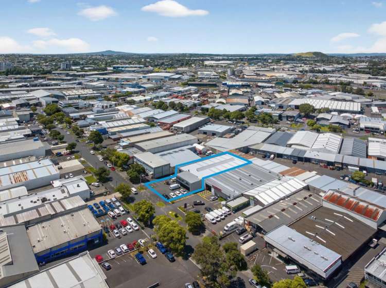 21 Fairfax Avenue Penrose_18