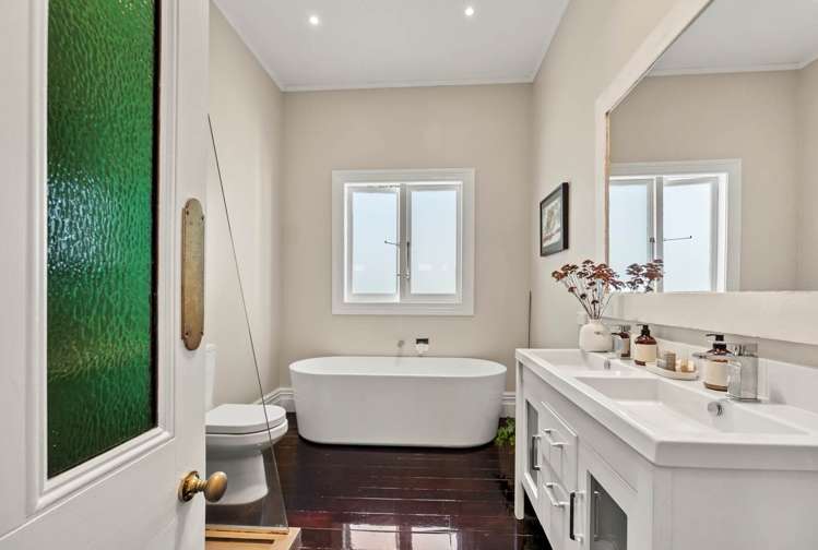 28 Patuone Avenue Devonport_14