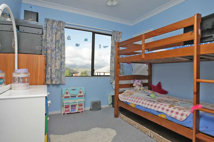 16 Bowes Crescent Strathmore Park_12