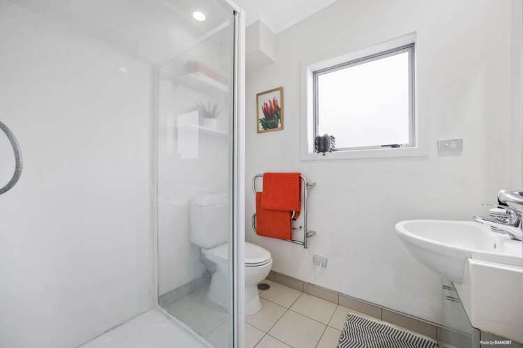 5/3 Wagener Place Mount Albert_9