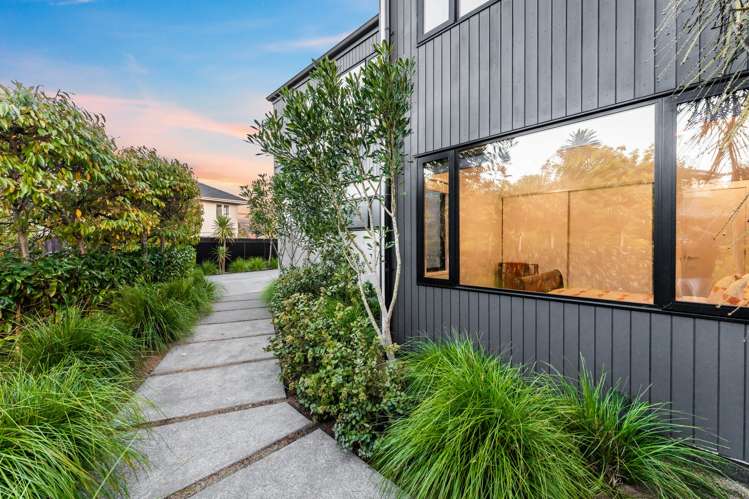 2/204 Riddell Road Glendowie_30