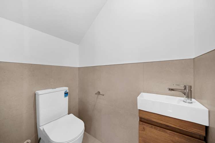 Lot 1&2/5 The Boulevard Sunnyhills_21