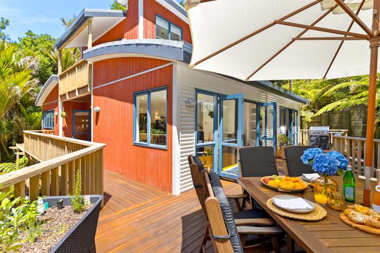 56 Wood Bay Road Titirangi_1