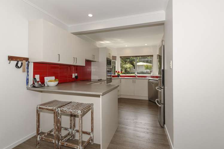 12 Hollywood Avenue Titirangi_6