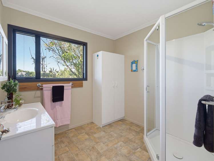 996 Awhitu Road Waiuku_16
