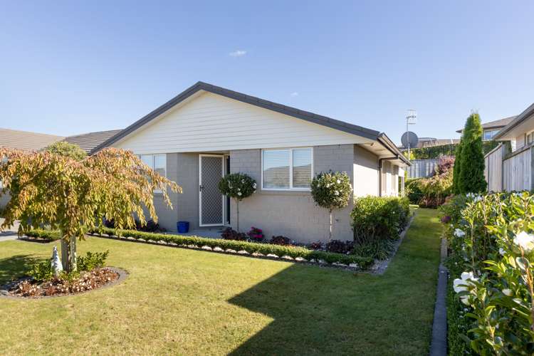 60/4 Greystone Place Omokoroa_24