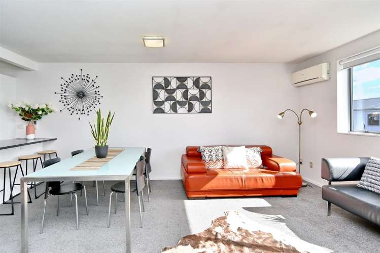 2/27 Brockworth Place Riccarton_5