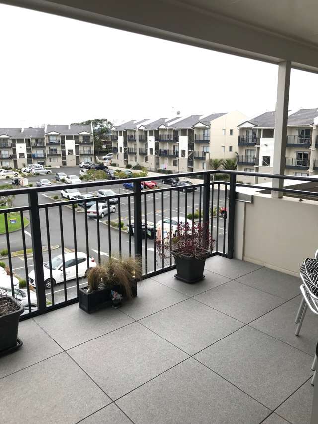 D12/71 Spencer Road Oteha_4