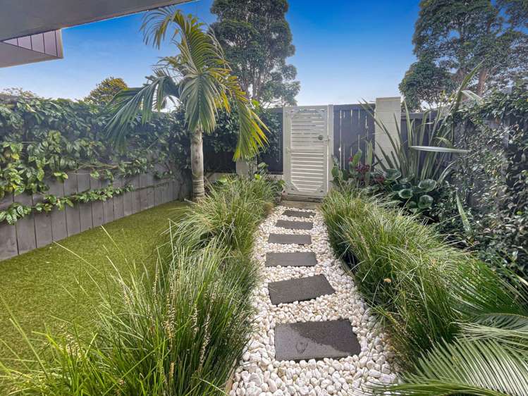 262B Meola Road Pt Chevalier_17