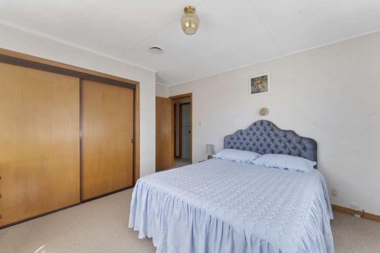 6 Newall Avenue Stoke_15