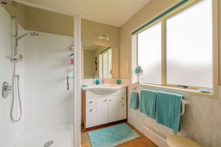 8 Corfe Castle Lane Levin_17