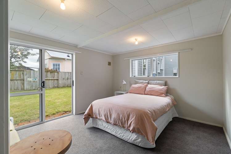 38 Waldegrave Street Central - Palmerston Nth_17