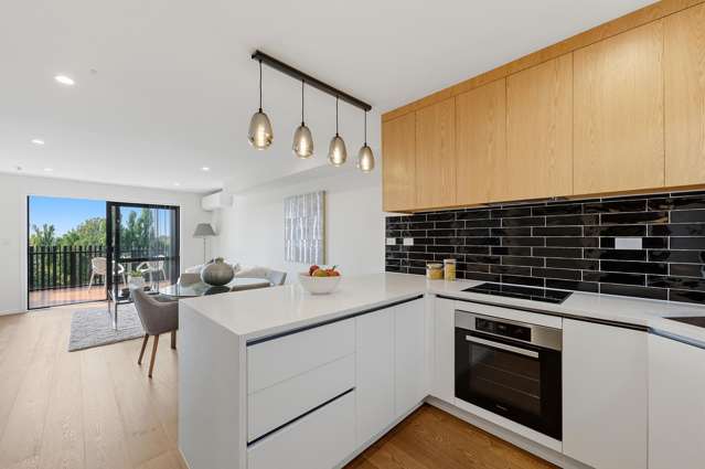 2/19 Trias Road Totara Vale_2