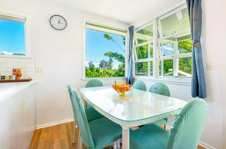 24 Alison Road Surfdale_8