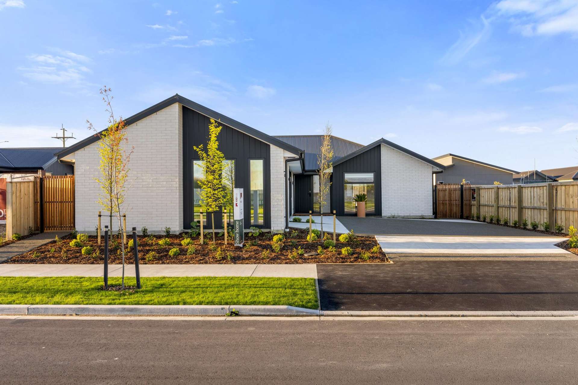 3 Earlsbrook Boulevard Lincoln_0