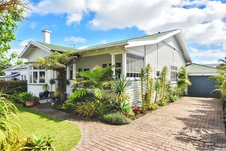 130 Calliope Road Stanley Point_1