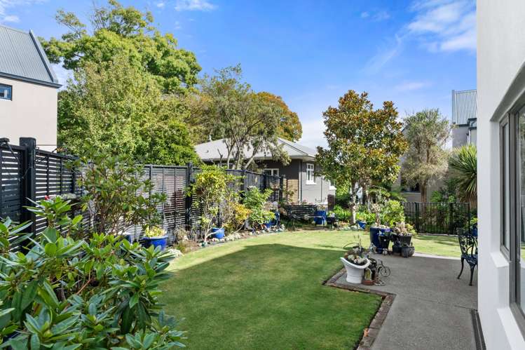 2/128b Mcfaddens Road Saint Albans_14