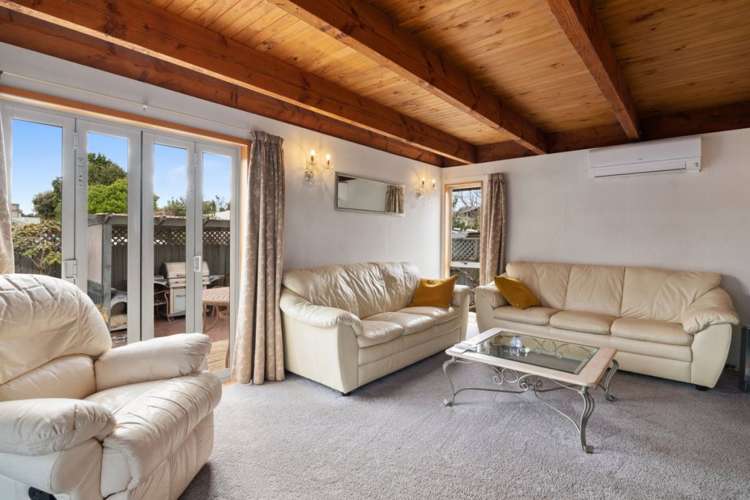 2 Helena Way The Wood_5