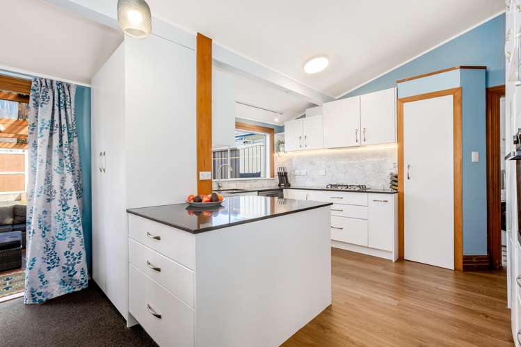 39 Humber Street Island Bay_5