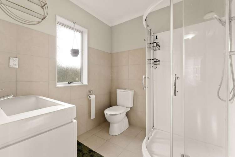 39 Galloway Crescent Pyes Pa_13