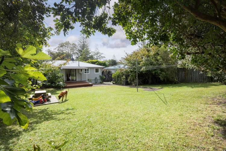 23 Lowtherhurst Road Massey_1