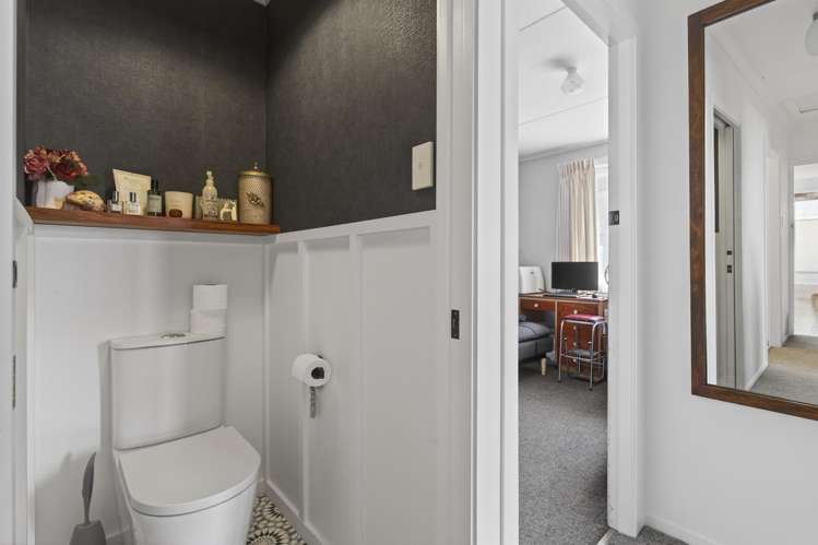 18 Cowling Road Hurdon_16