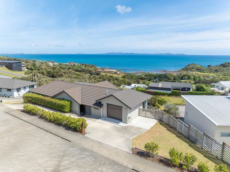 20 Eagles Way Coopers Beach_10
