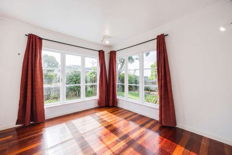 82-84 Ocean View Road Hillcrest_7