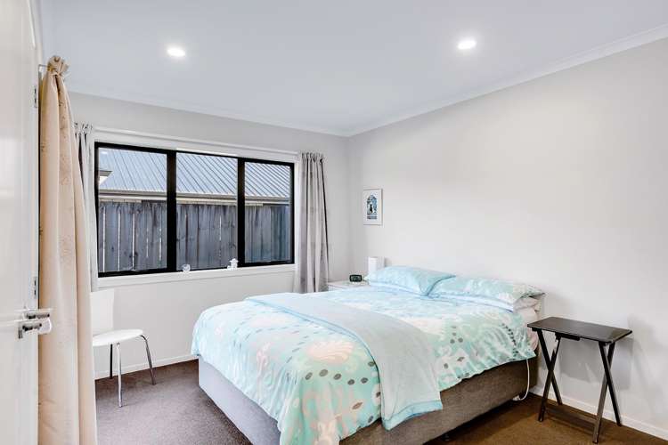 3/37 Saxbys Road Glenview_8