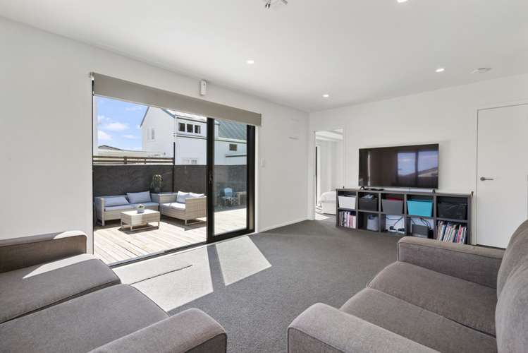 2/9 Steen Place Mangere Bridge_5