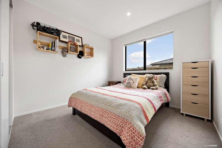 63 Angiangi Crescent Beachlands_13