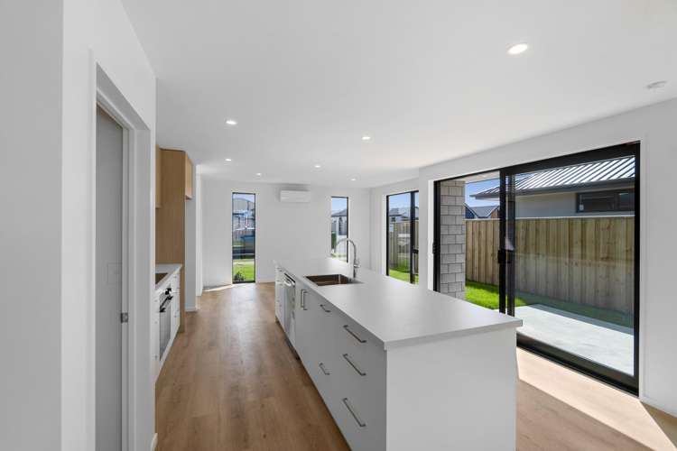 101 Scout Street Rolleston_14