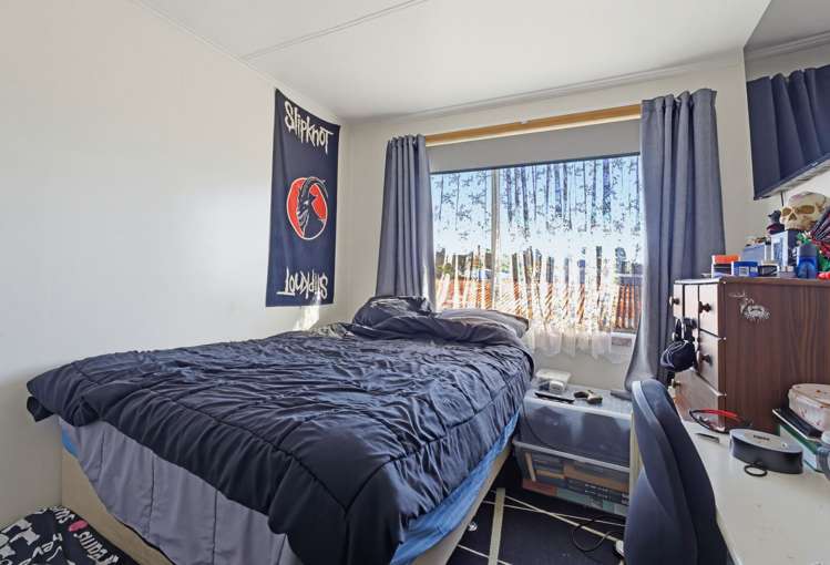347 Warspite Ave Waitangirua_10