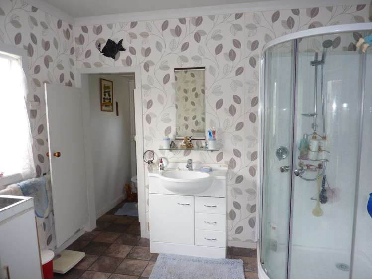 2 Sunderland Street Waimangaroa_11