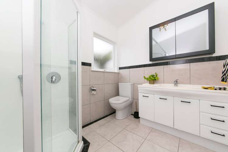 1 Paewai Road Glen Eden_13