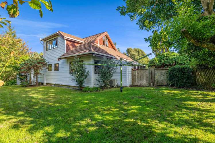 21b Sequoia Grove Merrilands_23