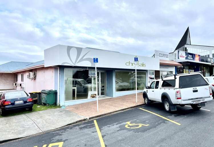 Unit 2/739 Whangaparaoa Road_0