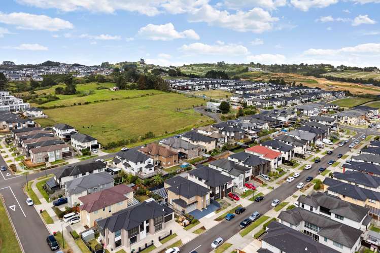 4 Carrygawley Road Flat Bush_33