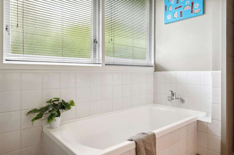 44 Grand Vue Road Kawaha Point_12