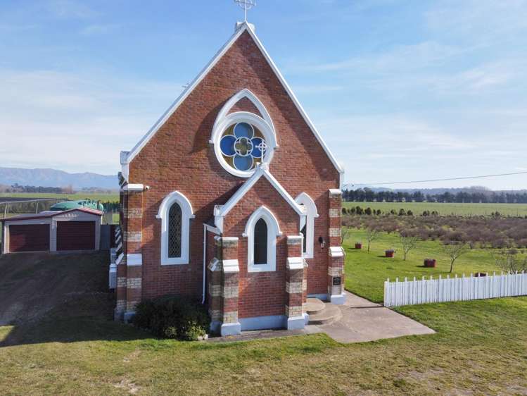 1686 Waimate Highway Makikihi_17