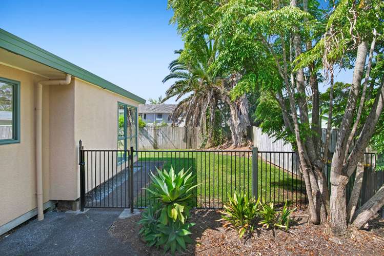 2/112 Parkhurst Road Parakai_17