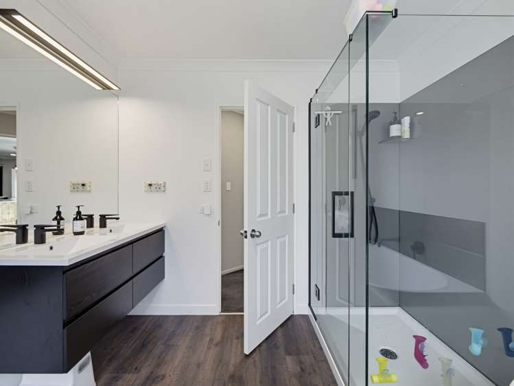 7 Oaklands Drive Cambridge_26